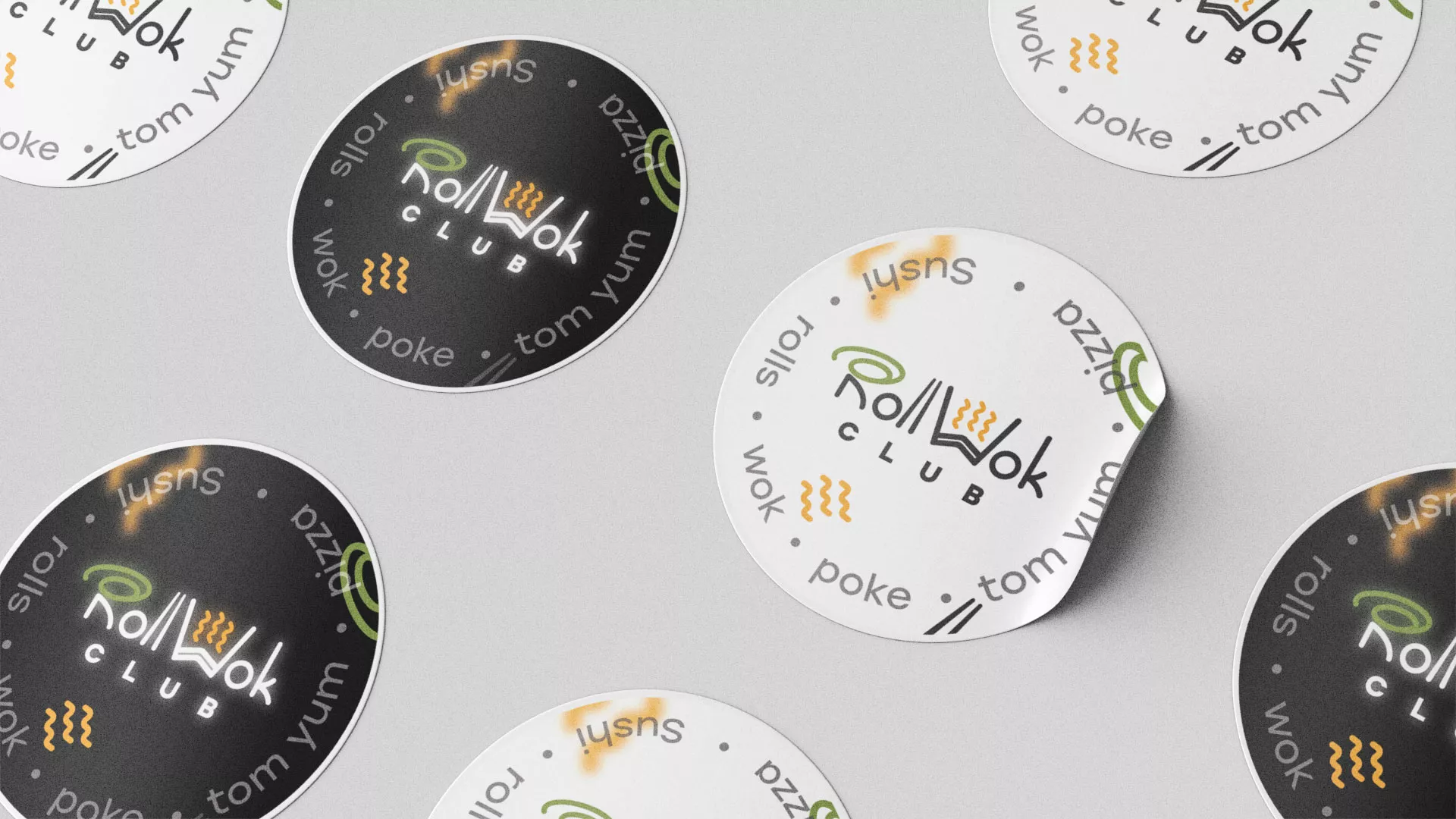 Разработка наклеек для суши-бара «Roll Wok Club» в Кронштадте